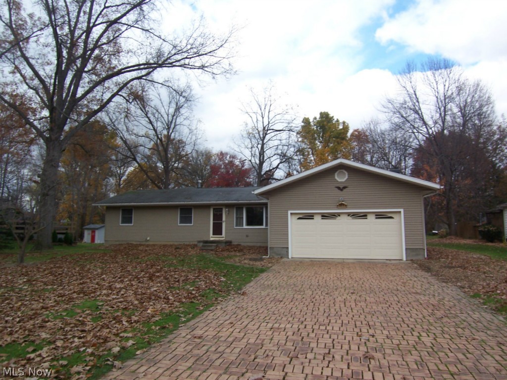 Comfortable and stylish Ranch style living. Large dramatic room sizes. Enjoy the beautiful family room with fireplace overlooking deep large lot.
Formal dining and master bedroom additions. The dining and master feature vaulted ceilings, space for oversize furniture and sure to please.
Treasure sitting on nice size lot with brick drive way. Two car attached garage, many many updates. Entertain on the decks, or patio.
Home being offered as is. The seller has no disclosure.