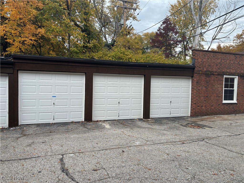 Crow Point - Residential Lease