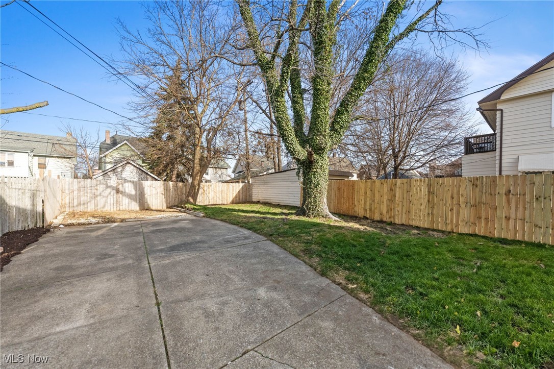 Connelly Cos Beach Grove - Residential