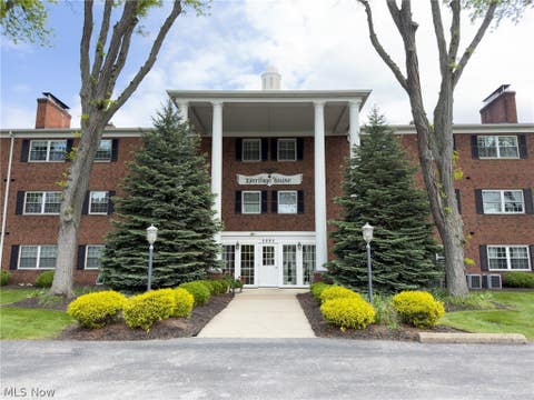 Condo For Sale - 2885 Pease Drive #309<br/> Rocky River, OH 44116