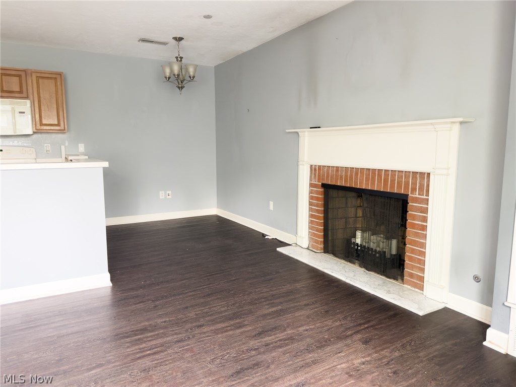 Heritage House Condo - Residential