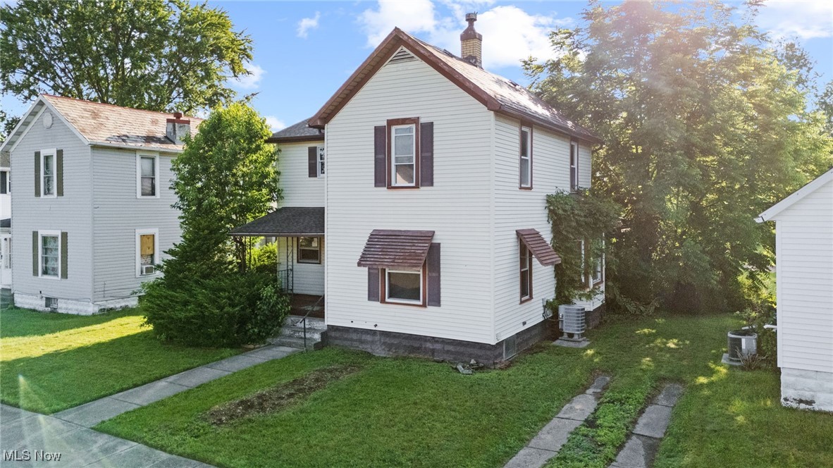 Welcome to 409 Kelly St NW! Beautifully updated. Nearly every major component of this home has been renovated, giving you peace of mind while you give the home your personal touch!
Recent mechanical and structural upgrades include: new roof installed in 2019, a new water main from the street to the home in 2021, and a new water heater added the same year. In 2025, the home received a brand-new furnace, along with all-new HVAC and plumbing throughout.
The interior was remodeled in 2025, featuring a completely updated kitchen with all new cabinets and countertops. Both bathrooms were refreshed with new toilets and vanities. New flooring installed throughout the entire home, and many rooms received new drywall. The kitchen ceiling was redone with new insulation around the pipes.
This move in ready home is located just minutes from downtown New Phila. With all the hard work done, 409 Kelly St NW is ready for you to move in and enjoy. Schedule your private showing today!