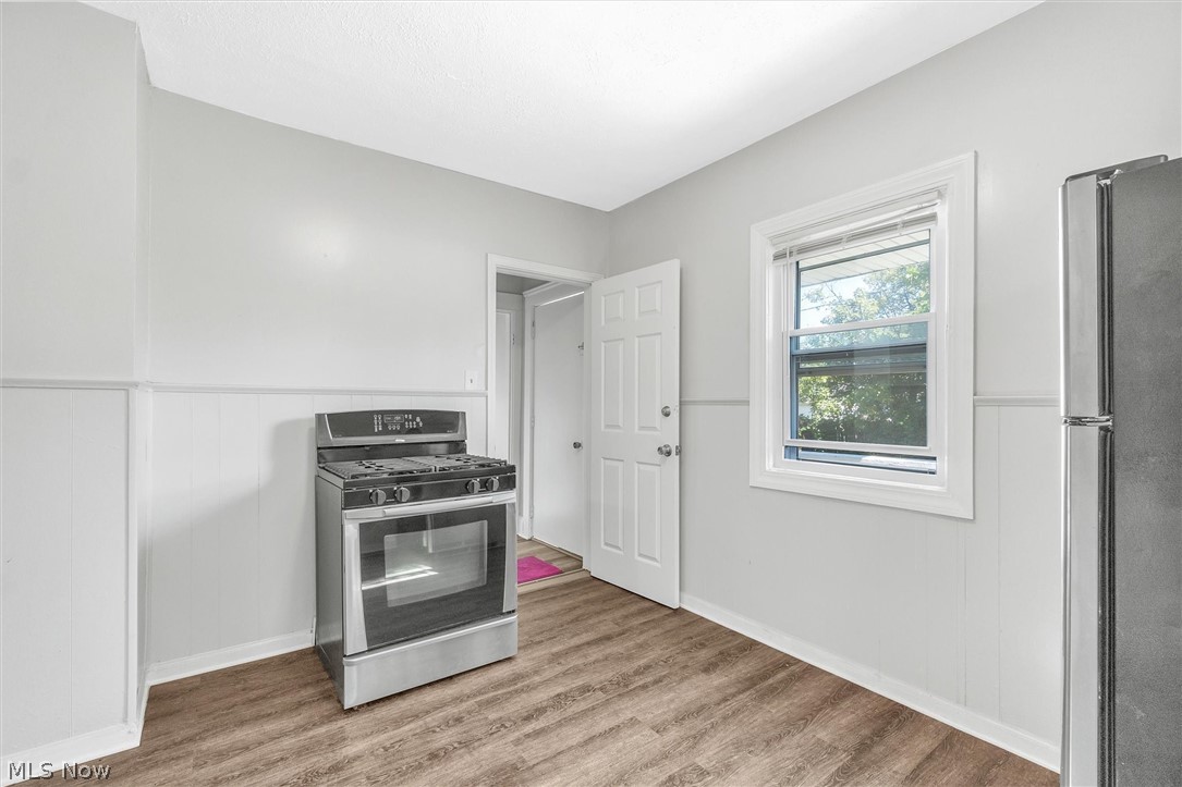 C M Mixs - Residential Income