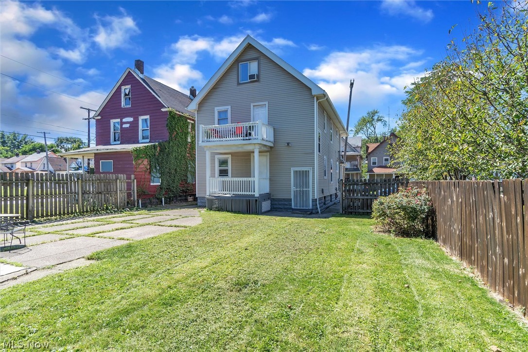 C M Mixs - Residential Income