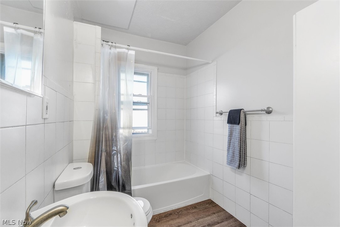 C M Mixs - Residential Income