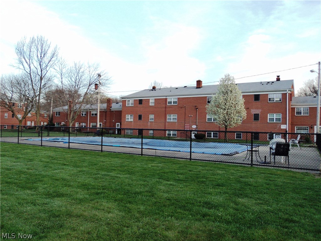 Roman Gardens - Residential