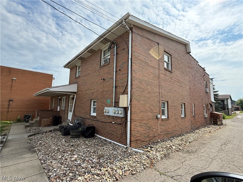 106 Columbus Way