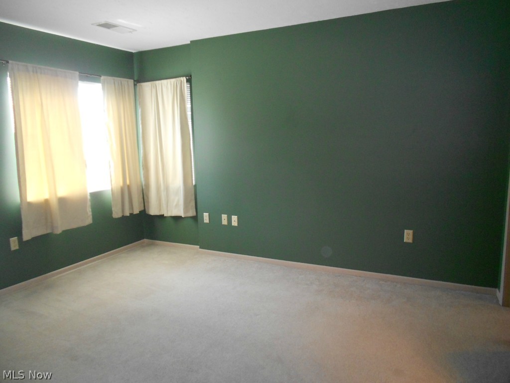 Brookledge Commons - Residential