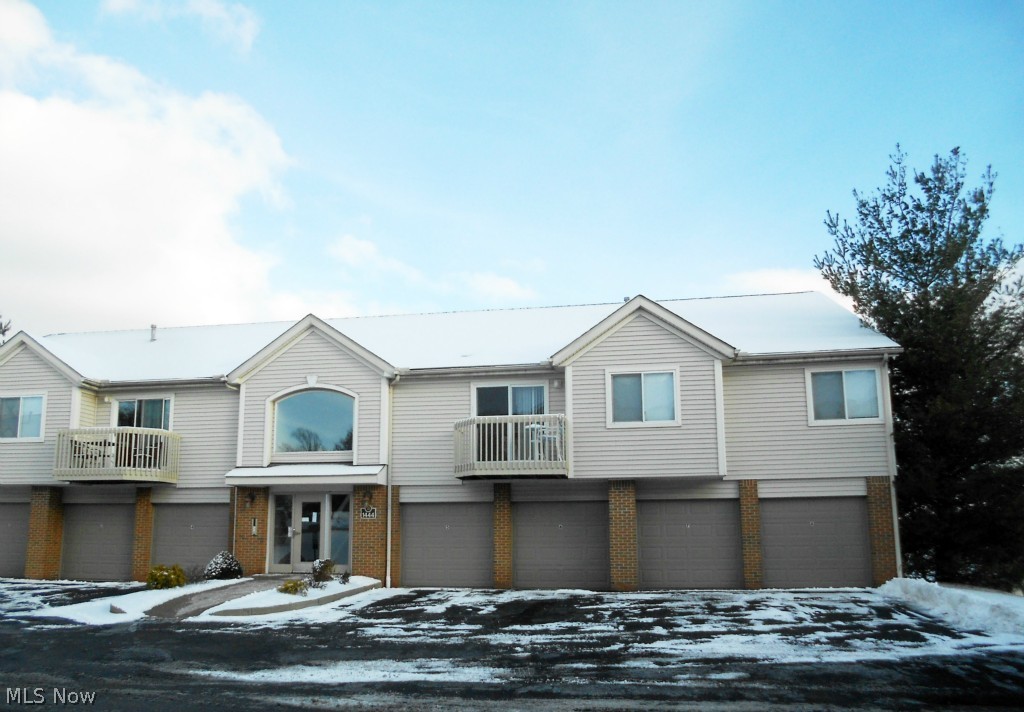 Brookledge Commons - Residential
