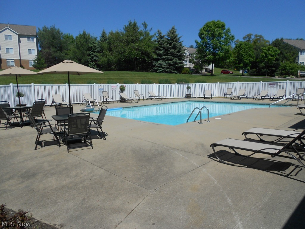 Brookledge Commons - Residential