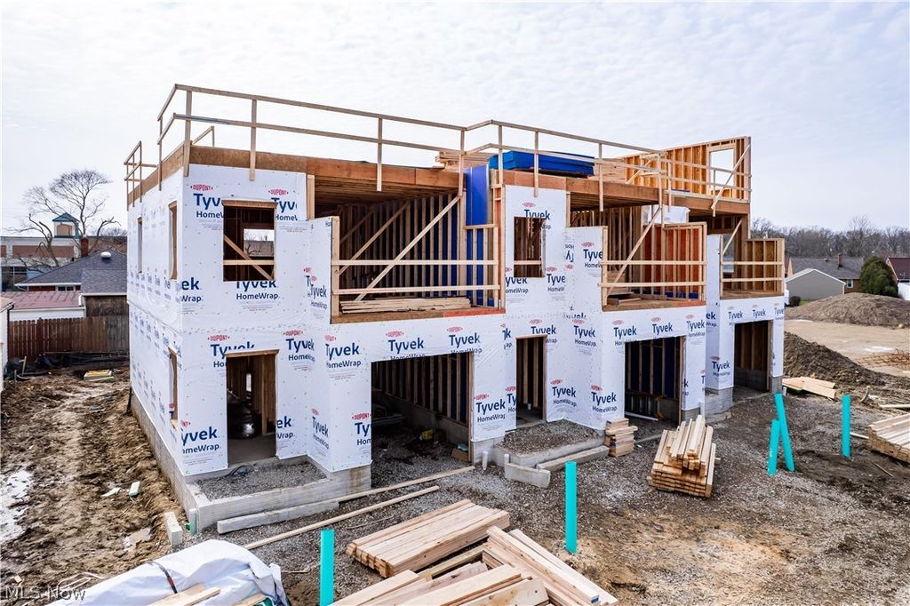 Photo of 32741 Warren Road, Cleveland, OH 44111 (MLS # 5204007)