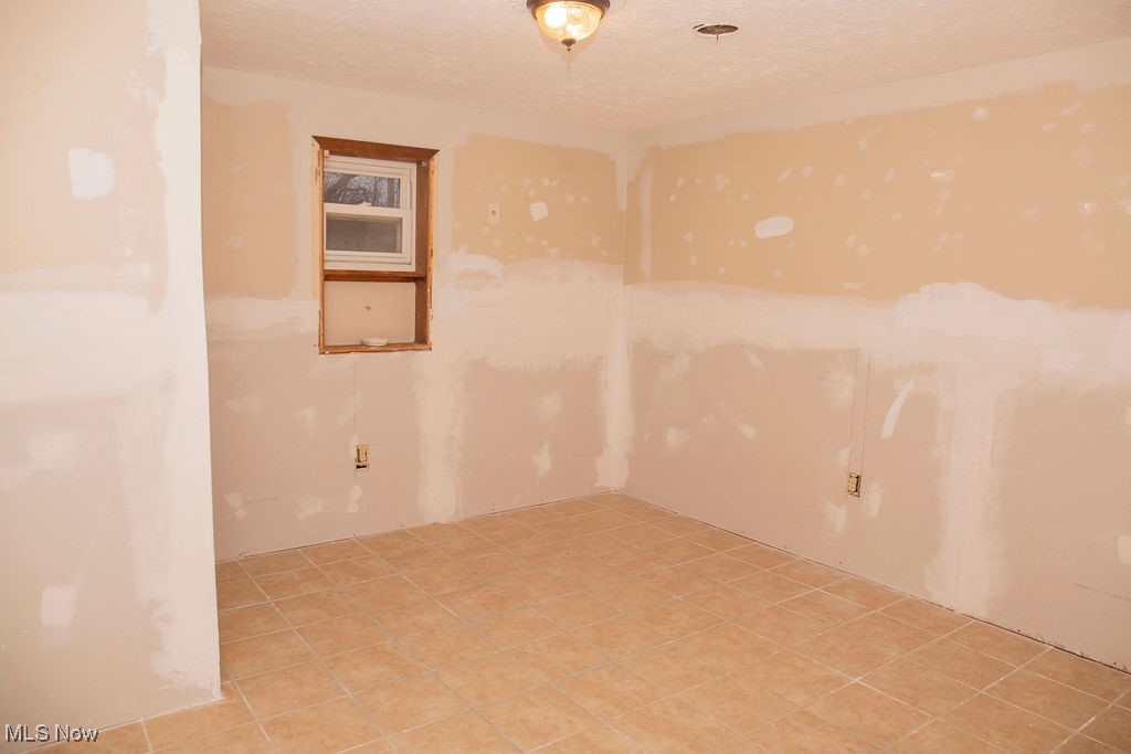 Connecticut Western Reserve - Residential