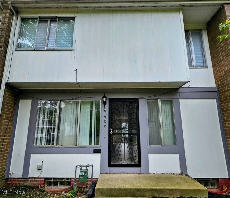 Welcome to Auburn Avenue! This fully renovated 4-bedroom, 1.5-bath home is move-in ready and conveniently located less than 3 miles from Cleveland Clinic Main Campus. Enjoy easy access to public transportation, parks, schools, shopping, highways, and the Opportunity Corridor. The first floor features new wood-style flooring, large windows that bring in great natural light, a half bath, and an updated kitchen with refrigerator and range included. Upstairs offers new carpet throughout all four bedrooms, ample closet space, and a full bathroom. Outside, you'll find a built-in storage shed and parking available in both the rear lot and on the street. Whether you're a first-time buyer or investor, this is a prime opportunity to own a solid, updated property in a high-demand area.