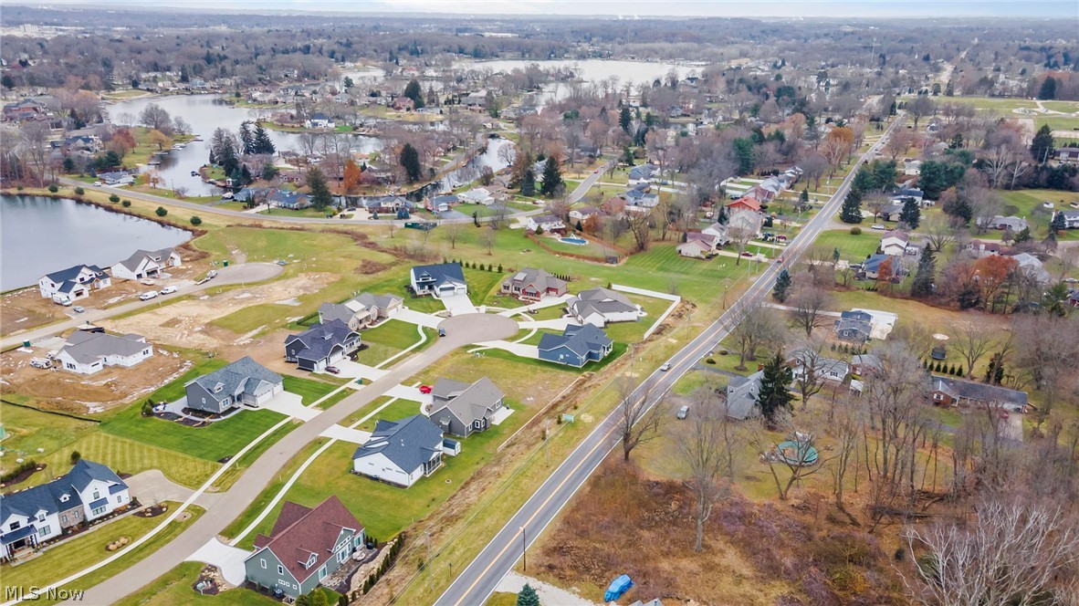 Whole/Lk Ospgs Village - Residential
