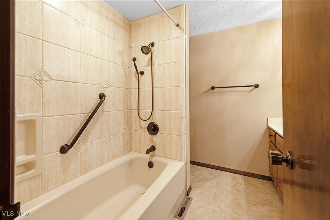 Briarwood Condo - Residential