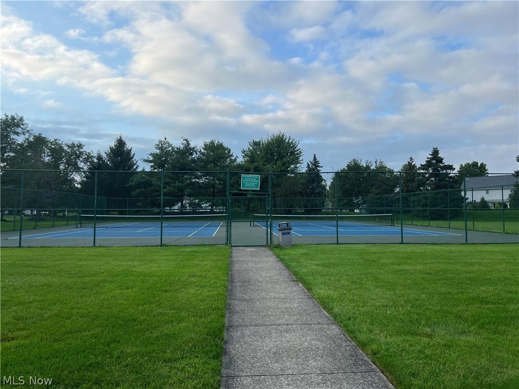 Lakeside Vill - Residential