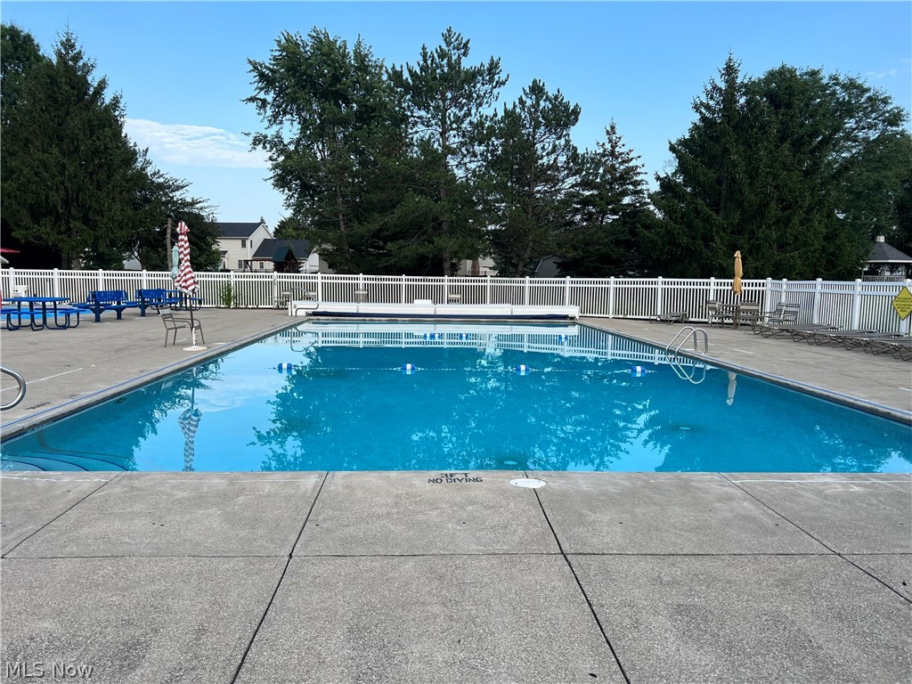 Lakeside Vill - Residential