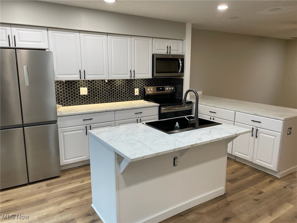 2850-2854 Long Road