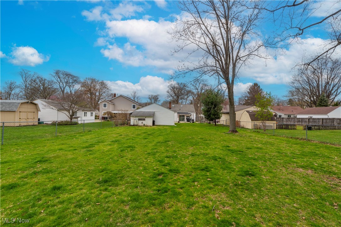 24275 Smith Avenue, Westlake, Ohio image 28