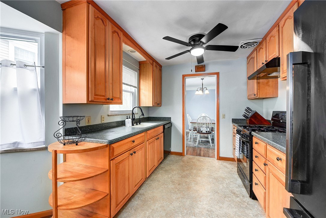 24275 Smith Avenue, Westlake, Ohio image 2