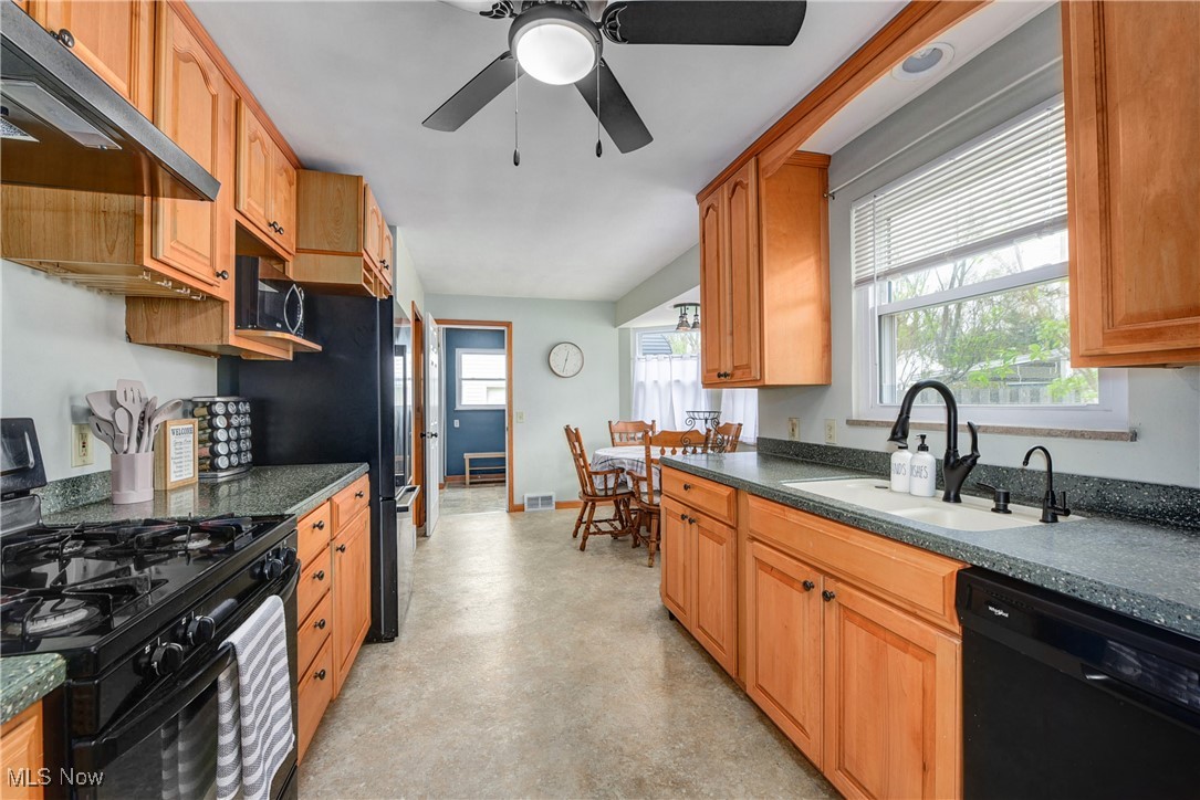24275 Smith Avenue, Westlake, Ohio image 23