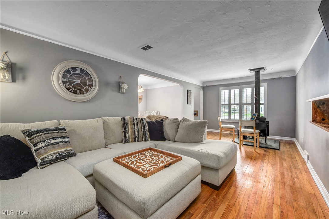 24275 Smith Avenue, Westlake, Ohio image 3