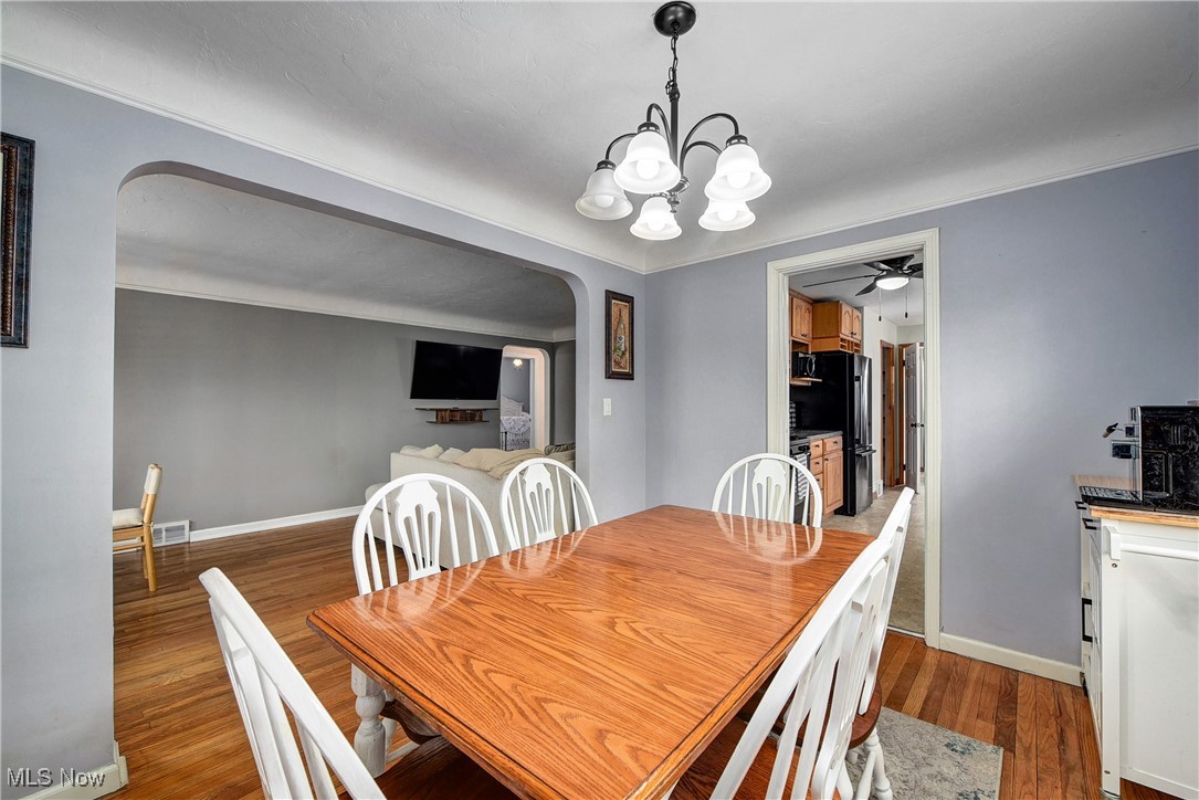 24275 Smith Avenue, Westlake, Ohio image 4