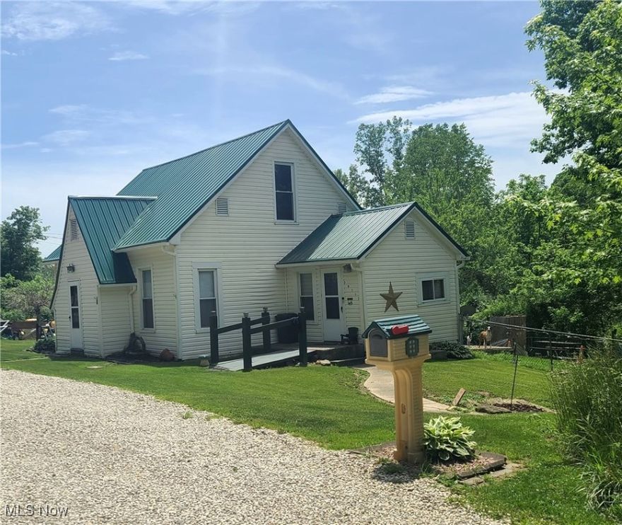 If you're looking for NICE, you won't want to miss his beautifully updated cape cod home offering newer kitchen, bathroom, drywall, wiring, roof, vinyl siding, furnace, central air and MORE!! All of this and it's situated on close to a half acre lot within minutes of I77.