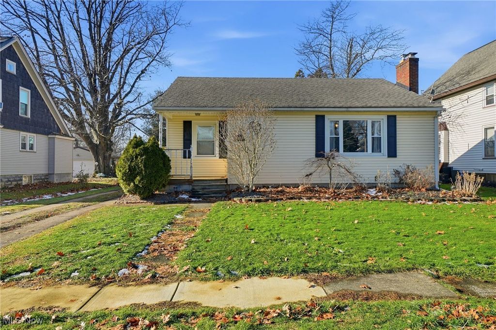 Photo of 1403 Ohio Avenue, Ashtabula, OH 44004 (MLS # 5178091)