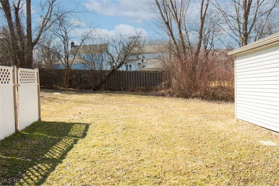 7046 Southern Boulevard, Youngstown, Ohio image 10