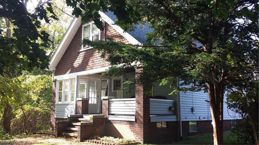 South Hills neighborhood! Huge oversizide lot 139x132!!! Wooded and private! Newer roof and vinyl siding! Large front porch partially enclosed! Mud room at back entrance! Kitchen with updates and a slider with steps overlooking creek! Very nice sized living room! Formal dining room! 1 bedroom down and 2 upstairs! Lots of hardwood floors! Newer front entry door and storm door! Updated electrical panel box and breakers! Boiler appox. 15 years! Overall solid starter home! Priced for a quick sale! Immediate occupancy! Hurry! Will not last! Pre-approved buyers only! Last house on a dead end street!