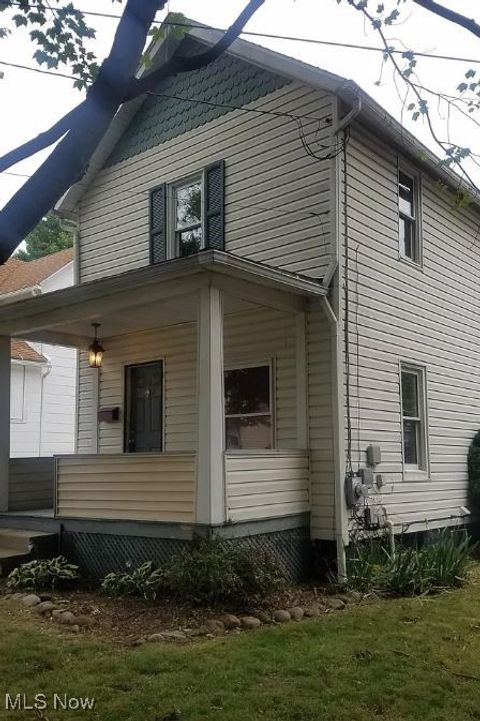 Homes For Sale - 243 NW 19th St<br/> Barberton, OH 44203
