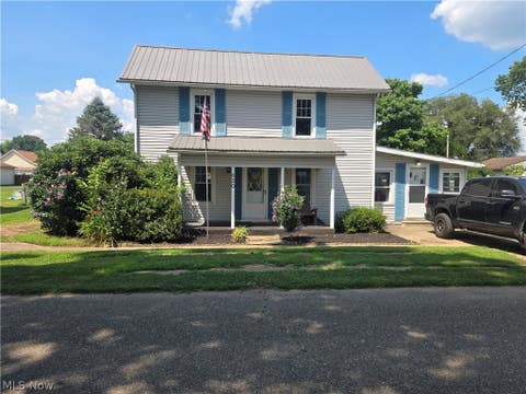 Homes For Sale - 620 Franklin Avenue<br/> Coshocton County, Conesville, OH 43811