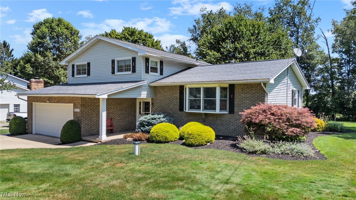 Welcome to this beautifully updated 4-level split offering over 2,100 square feet of living space in desirable Lake Township and the highly rated North Canton School District! This spacious home features 3 oversized bedrooms and 3 full bathrooms, providing comfort, flexibility, and room to grow.
You'll appreciate the tasteful updates throughout, blending modern style with practical living. The lower levels offer bonus living areas perfect for a home office, rec room, or guest space.
Out back, enjoy peaceful views with no rear neighbors—your yard backs to open farm property for added privacy and serenity. Tucked away on a quiet cul-de-sac street, this home offers a rare combination of space, setting, and location.
Don't miss your opportunity to own this well-maintained, move-in-ready gem!