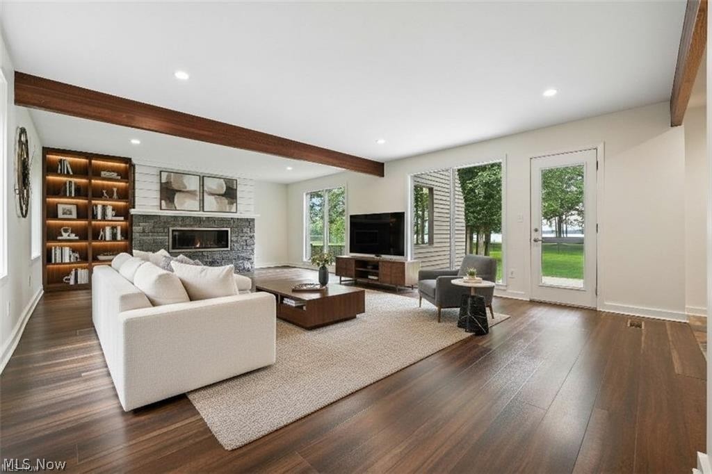 L M Glassford 01 - Residential