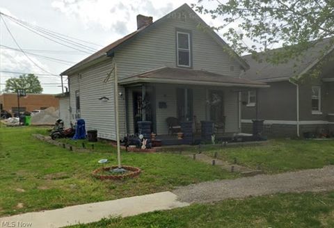 Homes For Sale - 521 Locust Street<br/> Coshocton, OH 43812