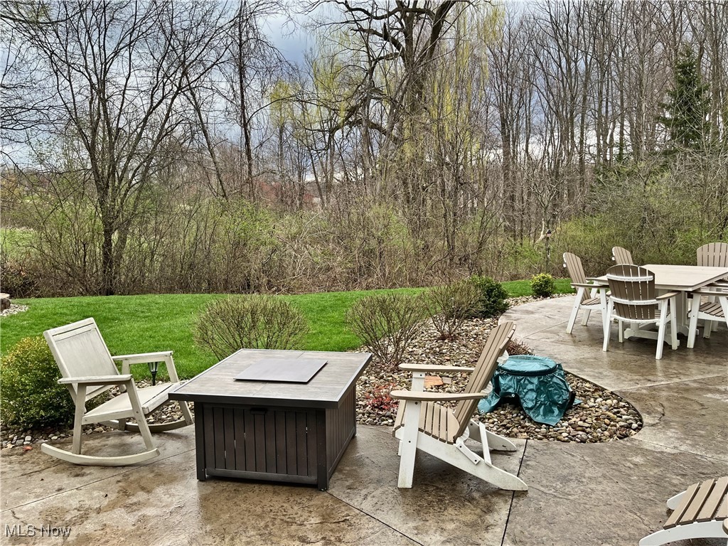 5685 Deer Creek Drive, Willoughby, Ohio image 7