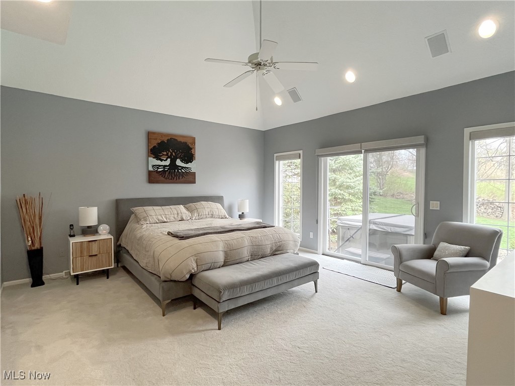 5685 Deer Creek Drive, Willoughby, Ohio image 25