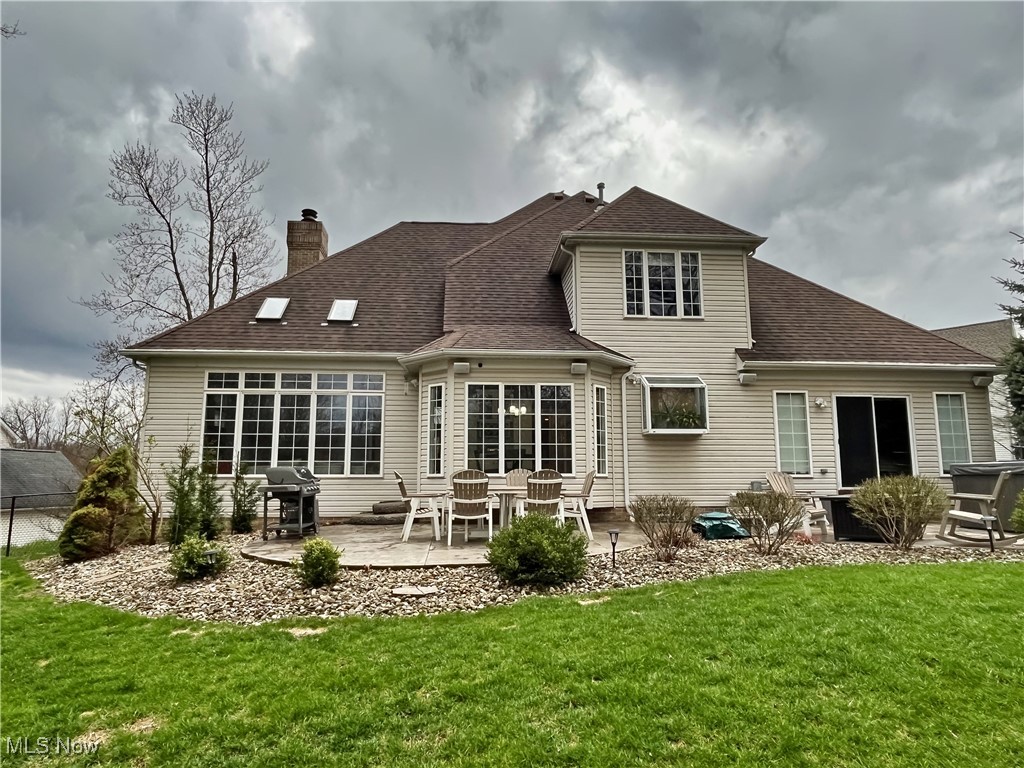 5685 Deer Creek Drive, Willoughby, Ohio image 5