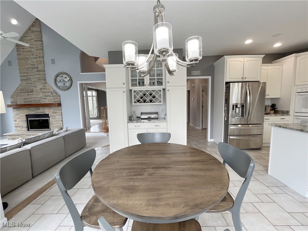 5685 Deer Creek Drive, Willoughby, Ohio image 19