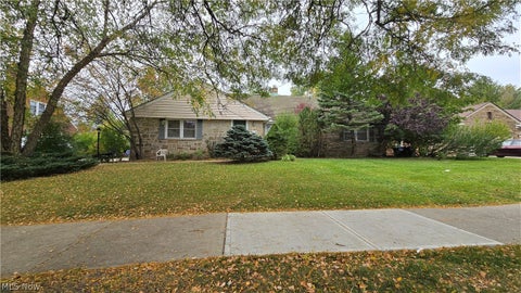 Homes For Sale - 2626 Brentwood Road<br/> Cuyahoga County, Beachwood, OH 44122