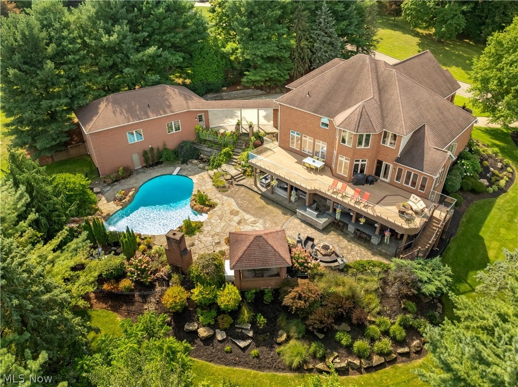 2389 Amberwood Circle NE