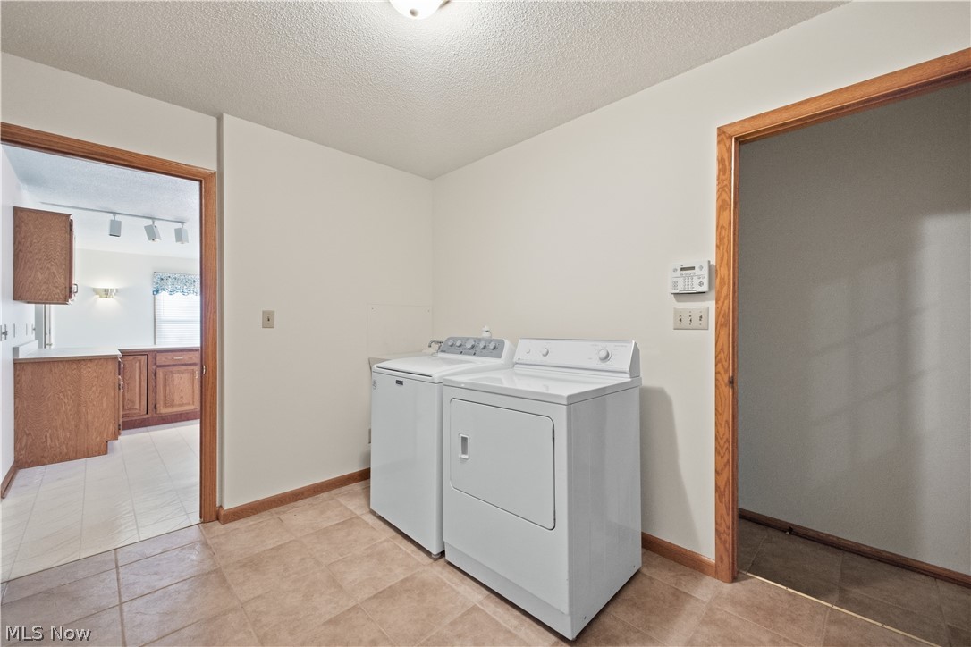 Hilltop Corner Condos - Residential