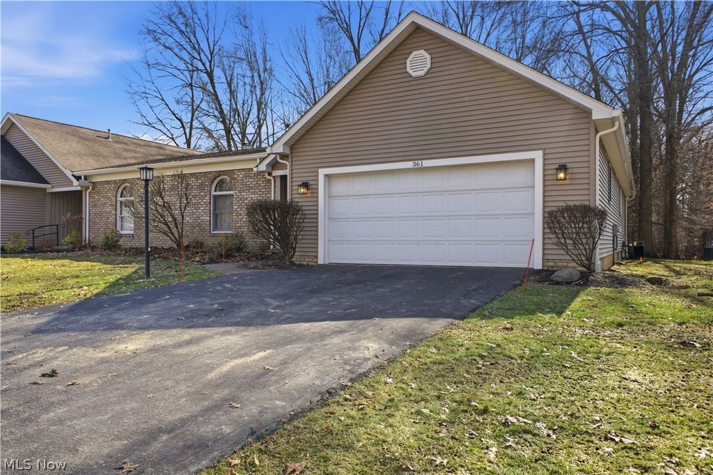 Photo of 361 Hilltop Boulevard, Canfield, OH 44406 (MLS # 5188584)