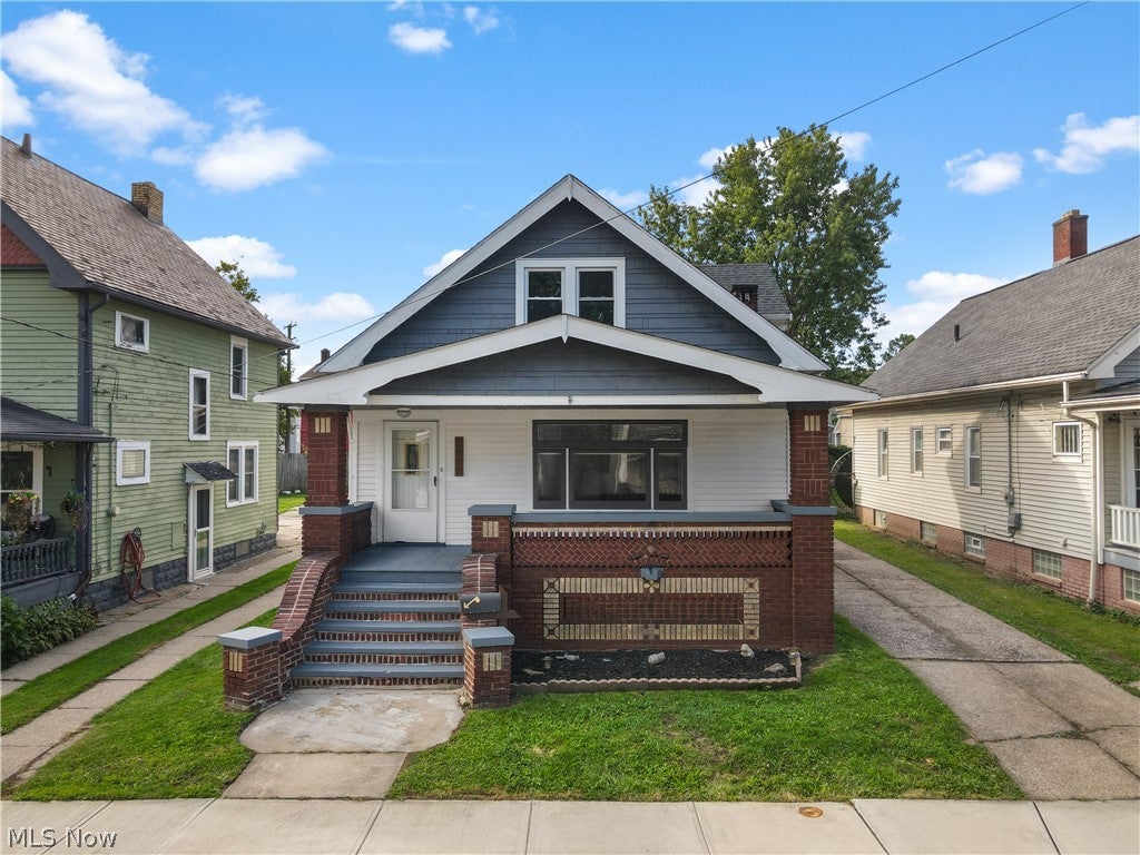 2819 Saratoga Avenue