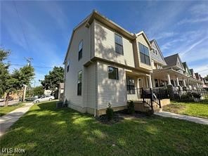 1435 E 108th Street