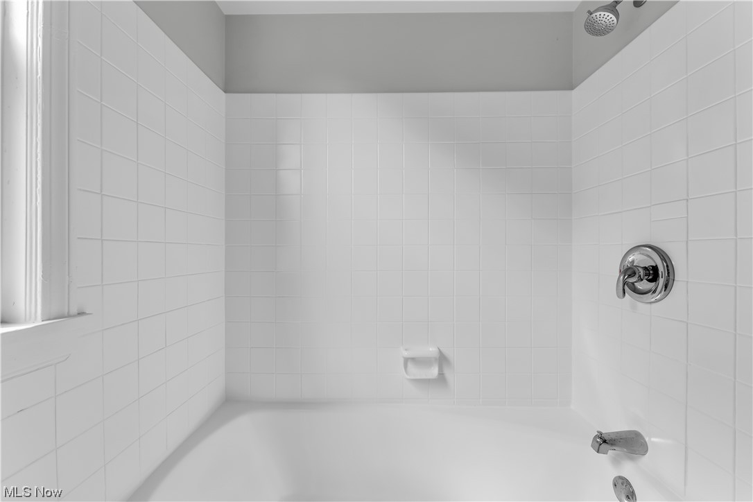 Libby Gardens Realty Cos - Residential Lease