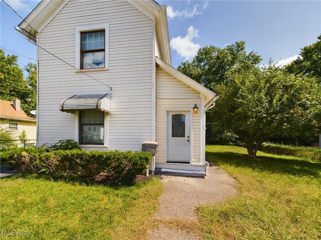 Photo of 447 Spaulding Street, Akron, OH 44310 (MLS # 5177376)