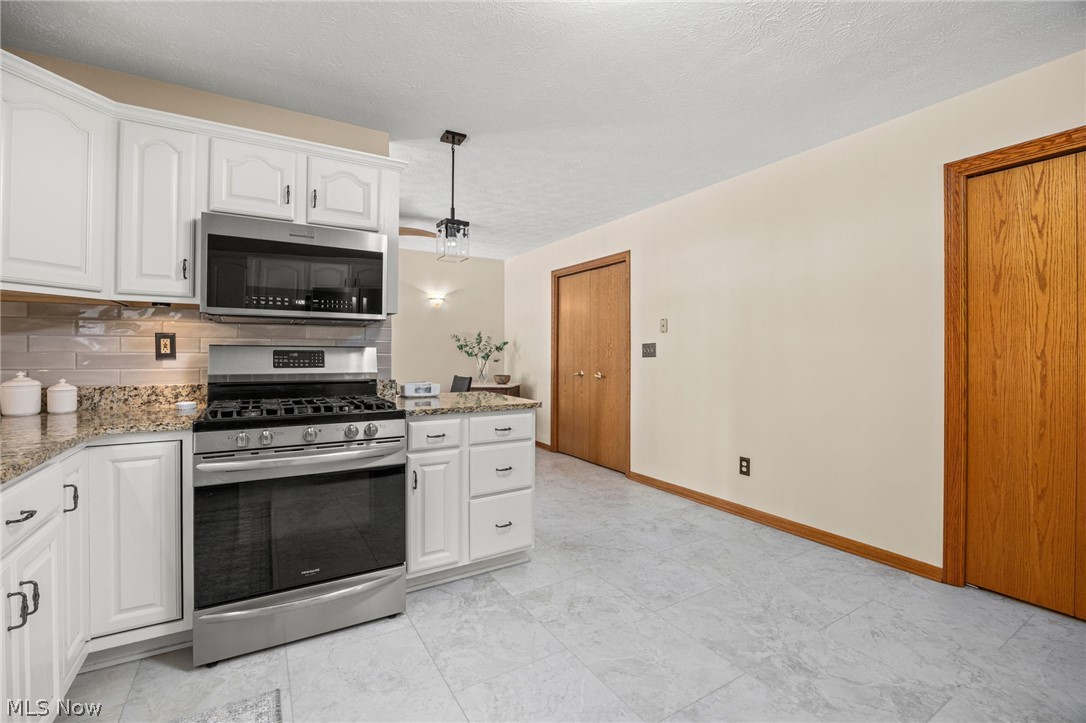 Villas Sterling Oaks Condo - Residential