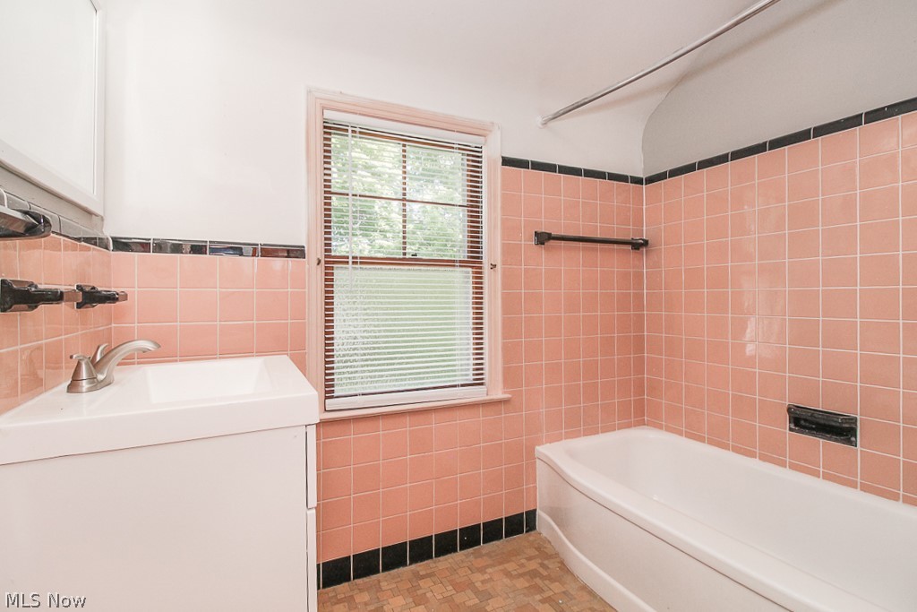 Potter Est#3 - Residential Lease